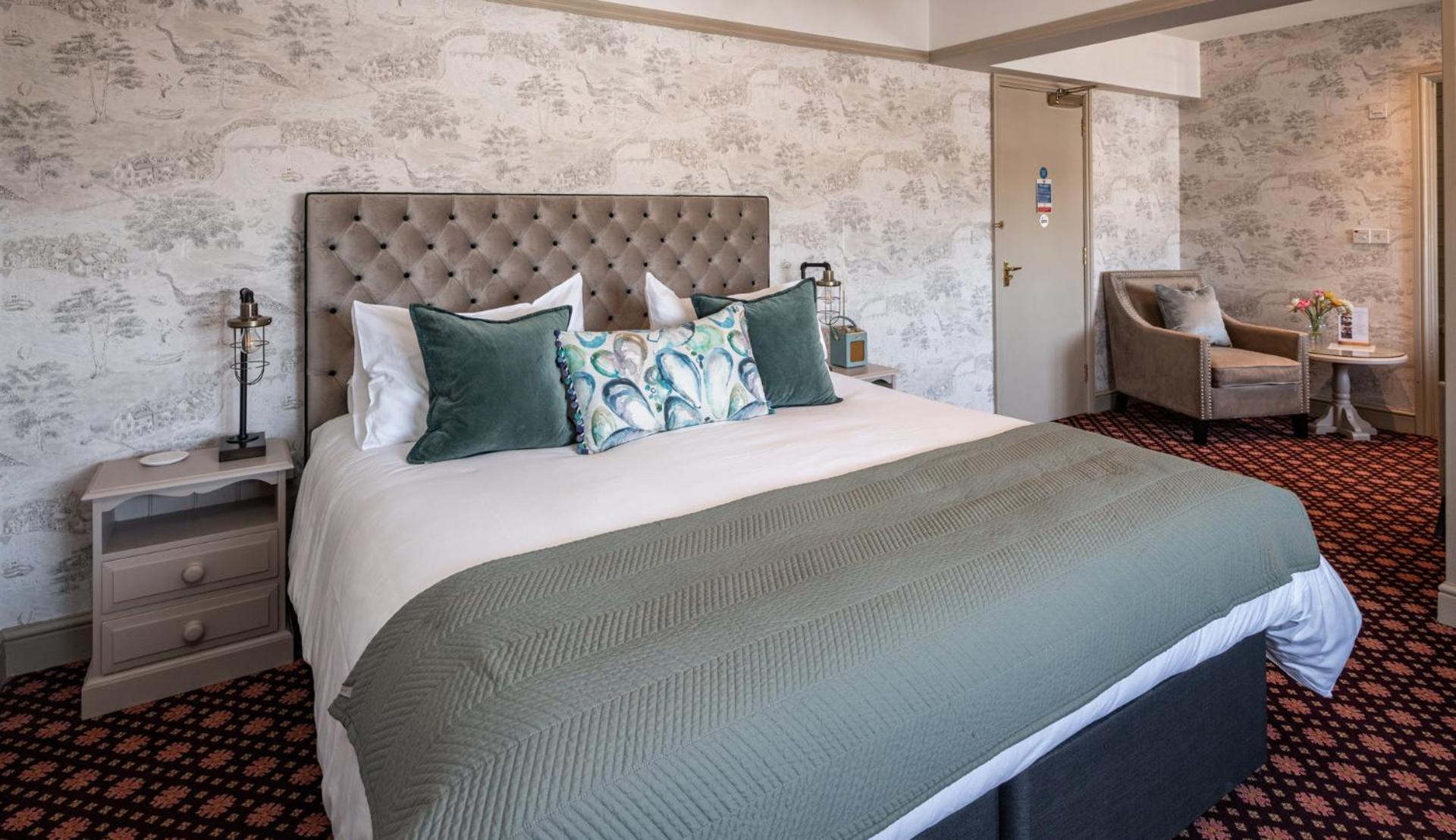 Bridport Arms Hotel West Bay Room photo
